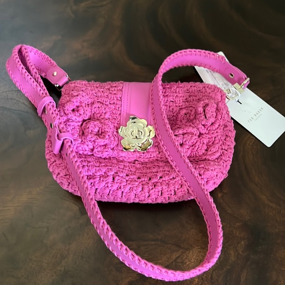 Ted Baker Maglila Knitted Crochet CrossBody Bag. - Picture 5 of 16